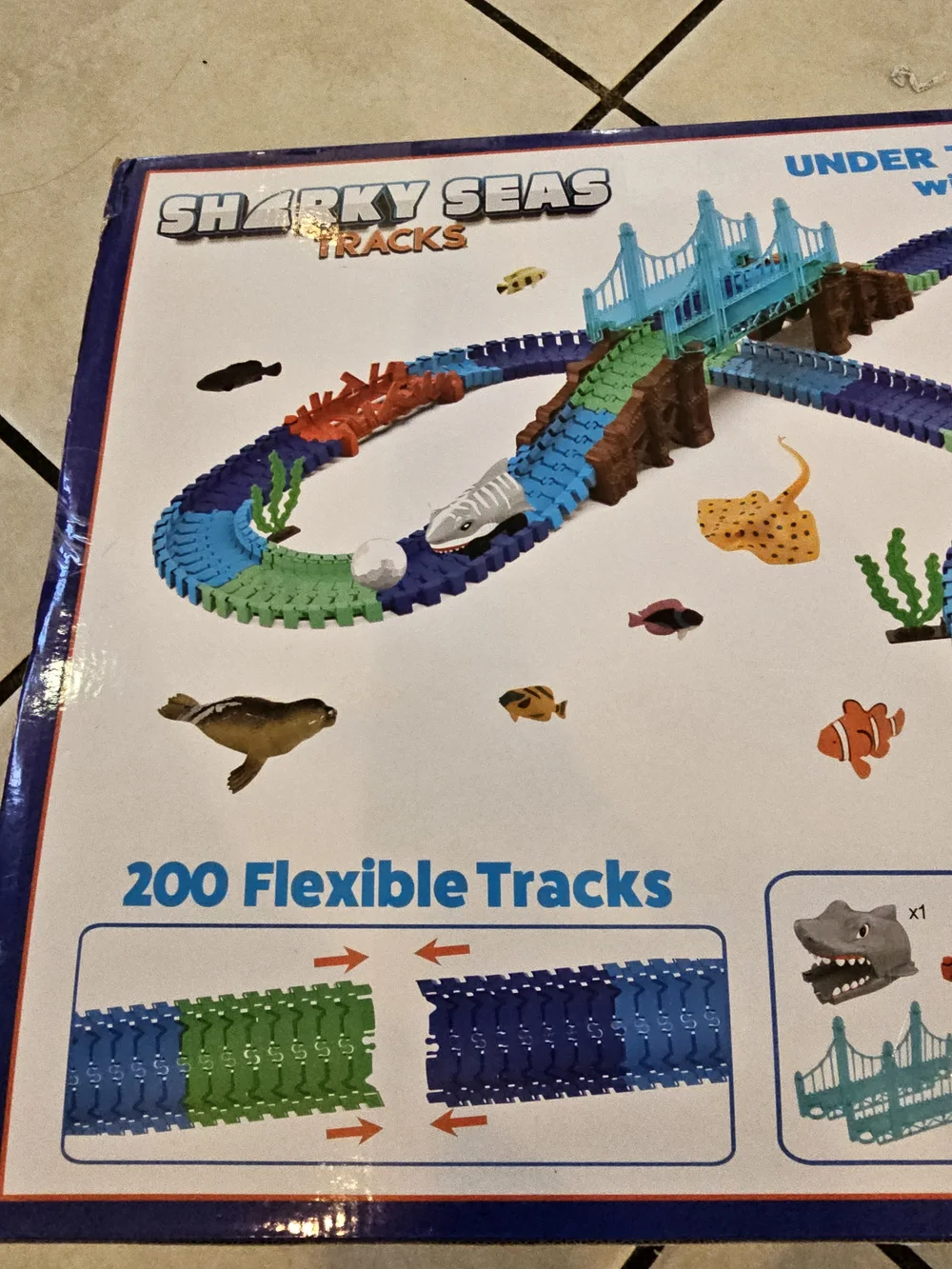 Flexible Blue & Green Race Track Glow In The Dark Playset for Kids